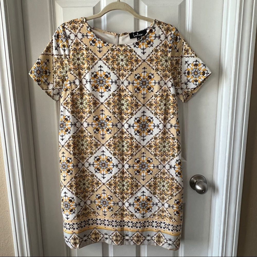 Lulu’s yellow floral print mini dress